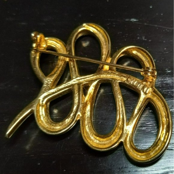 Vintage Signed MJ Ent Scroll Loops Gold Tone Brooch 2" - Picture 2 of 3